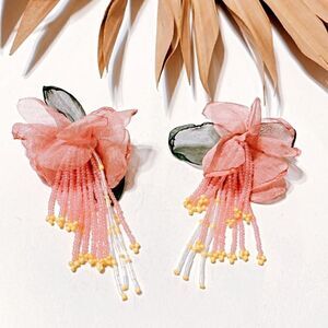 Flower statement earrings S475